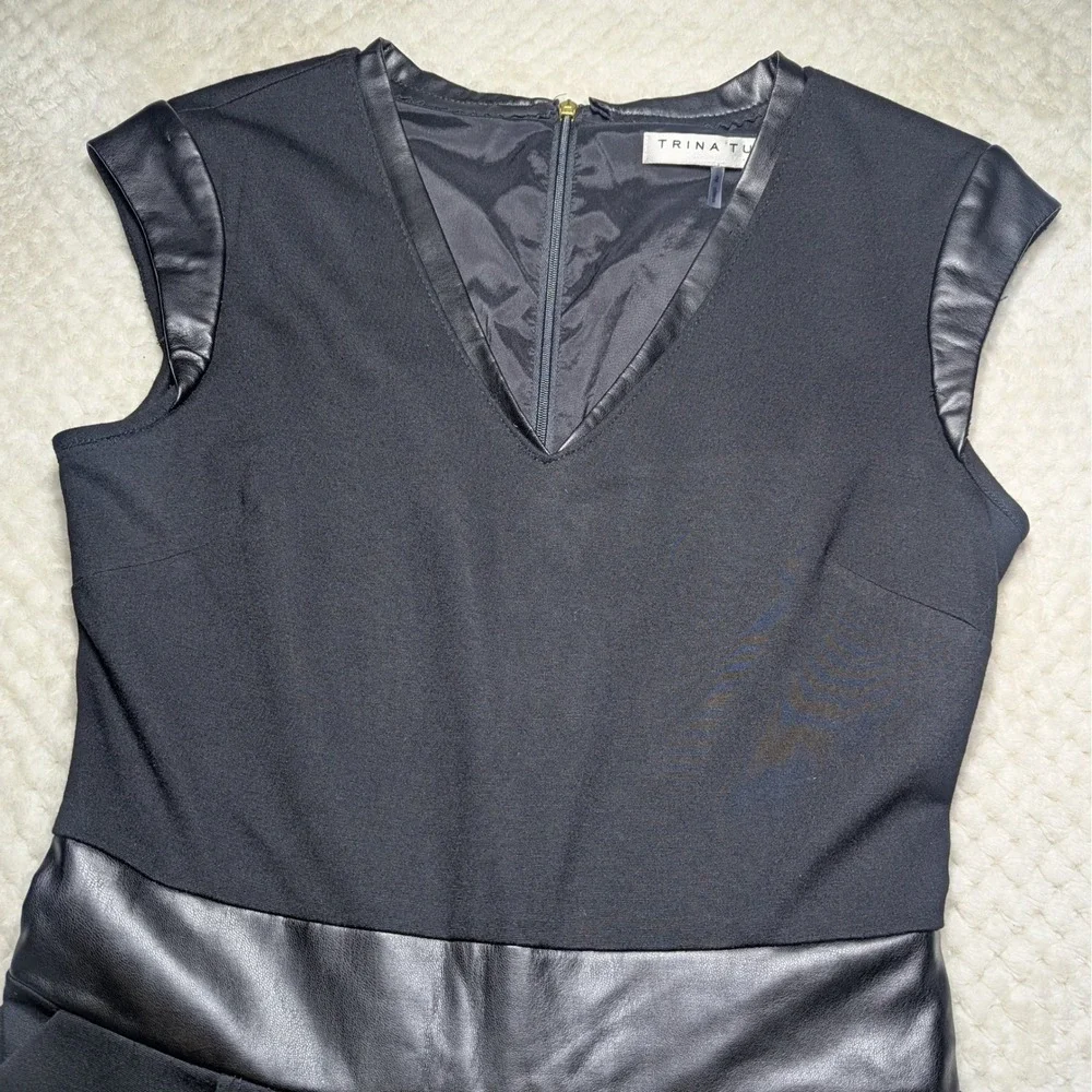 Trina Turk Black Faux Leather Trim Wide Leg Culotte Jumpsuit Size‎ 2